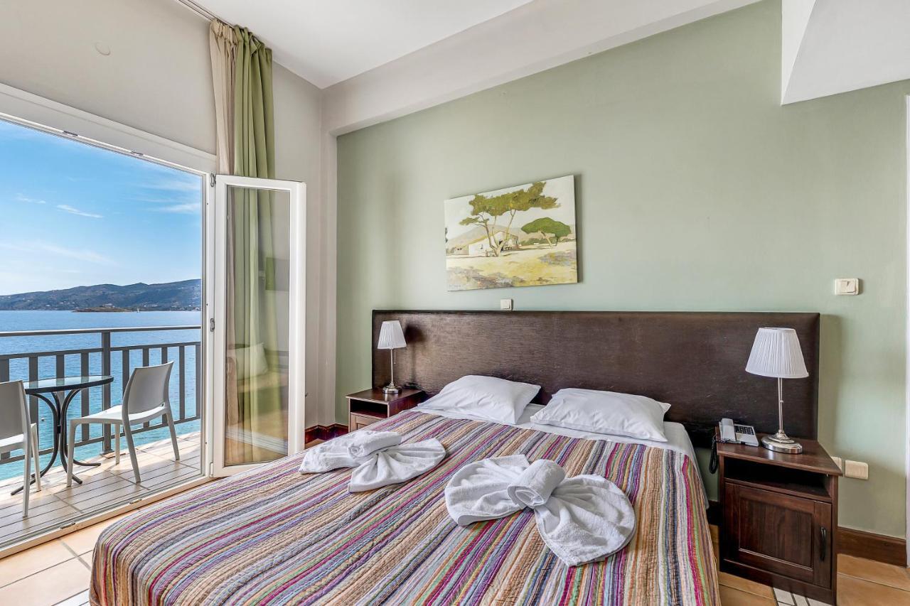 Golden View Hotel Poros Town Buitenkant foto
