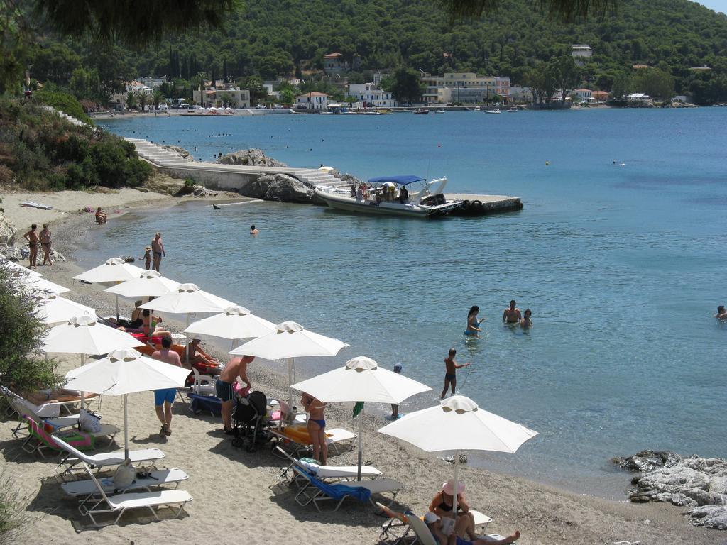 Golden View Hotel Poros Town Buitenkant foto