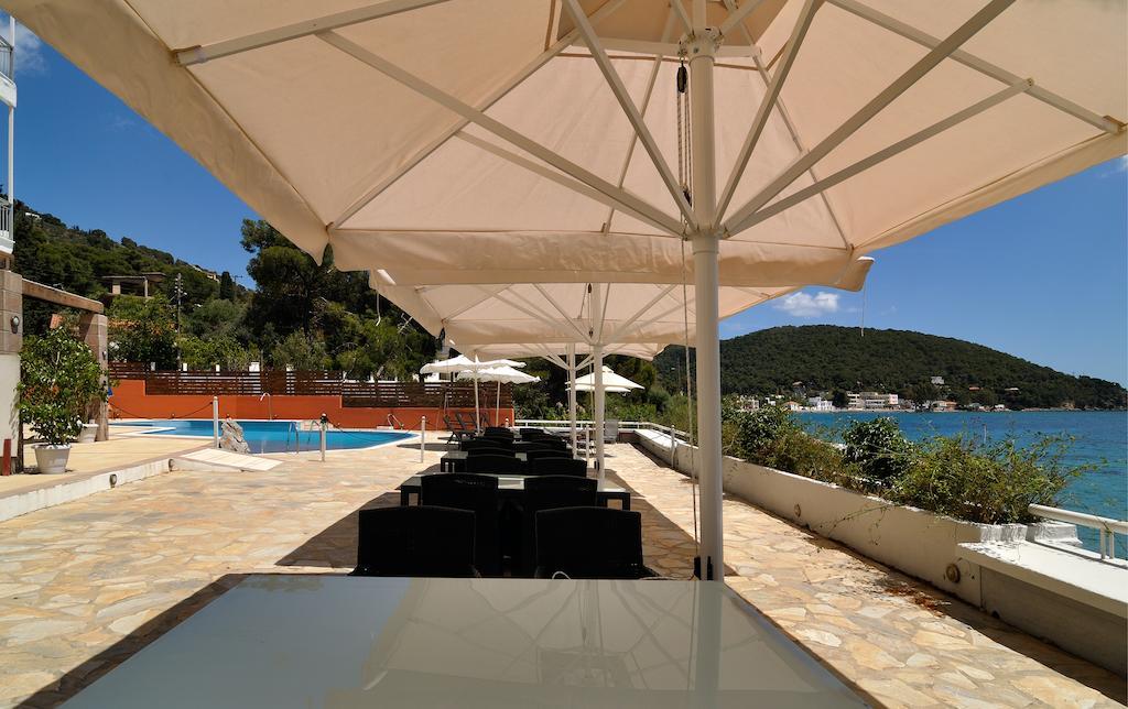 Golden View Hotel Poros Town Buitenkant foto